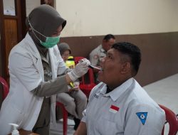 *Wujudkan Generasi Emas 2045, Rumkit Bhayangkara Laksanakan Pemeriksaan Kesehatan untuk Siswa Hasanka Boarding School*